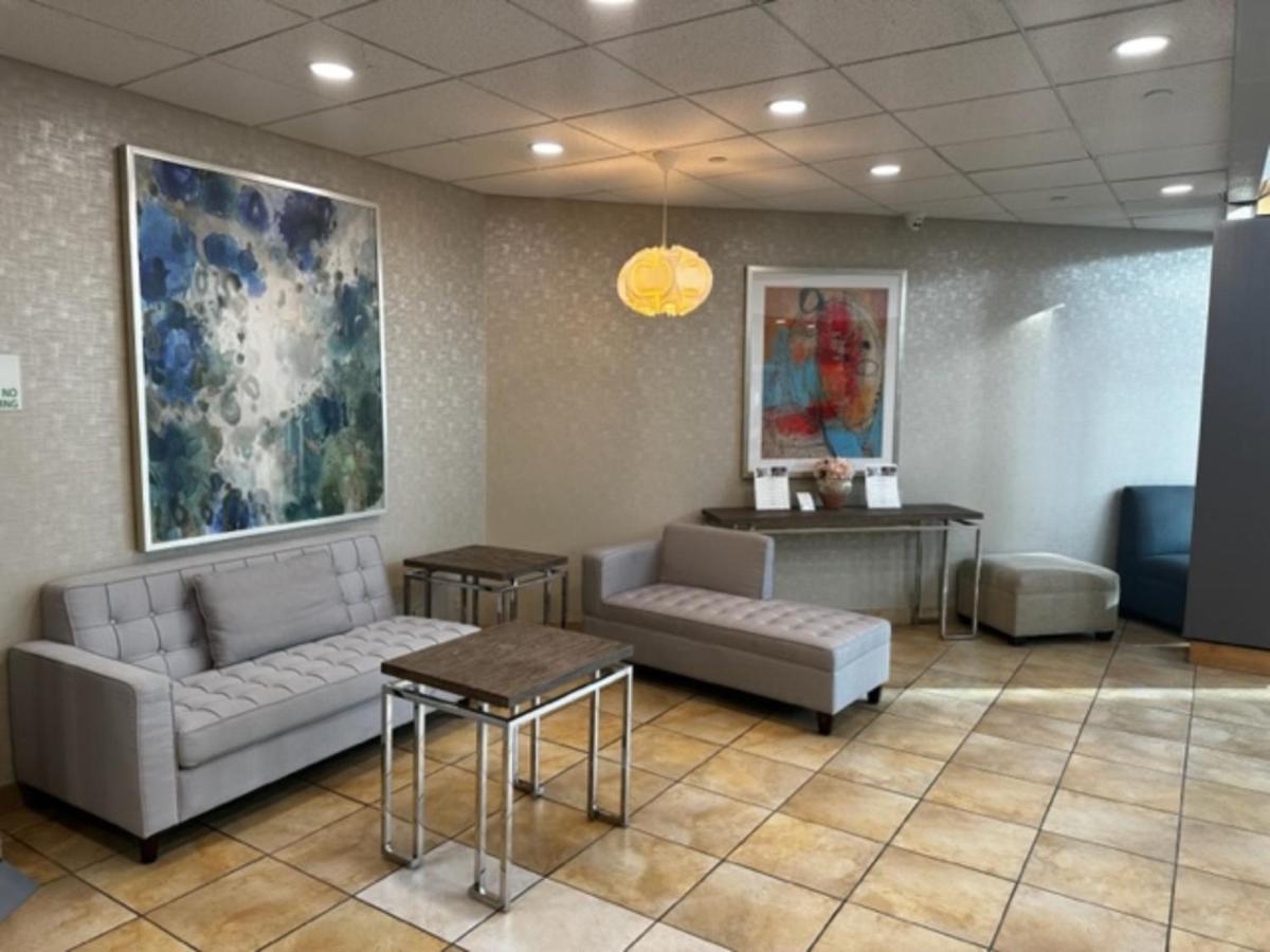 Holiday Inn Chicago - Elk Grove, An Ihg Hotel Elk Grove Village Εξωτερικό φωτογραφία
