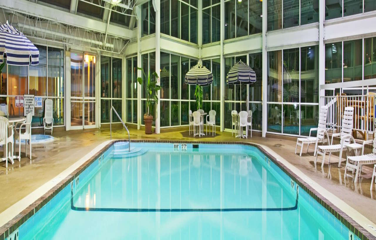 Holiday Inn Chicago - Elk Grove, An Ihg Hotel Elk Grove Village Εξωτερικό φωτογραφία